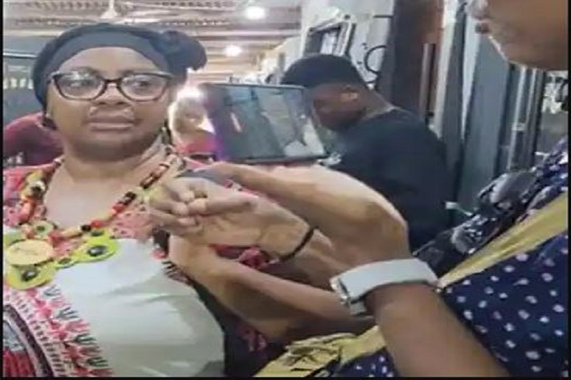 HTML5 Bootstrap Template by colorlib.com